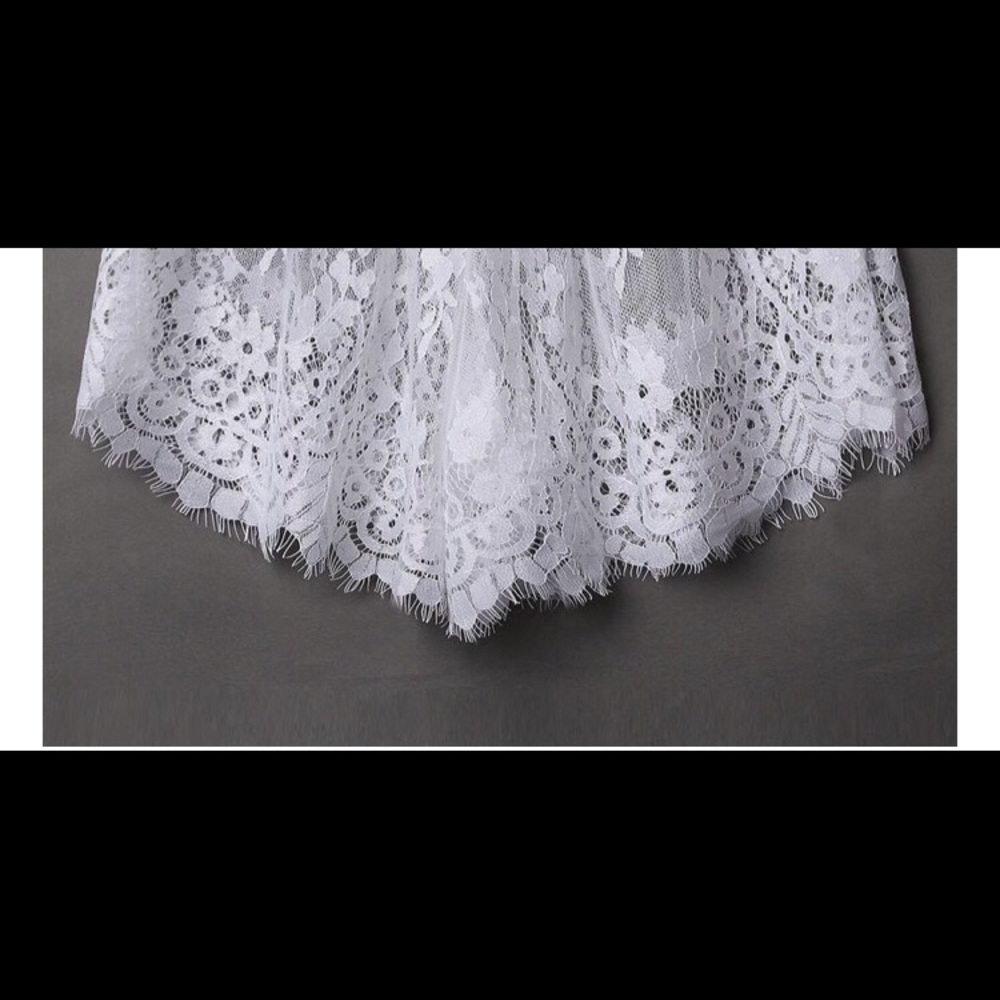LACE SHORTS - Picture 5 of 6